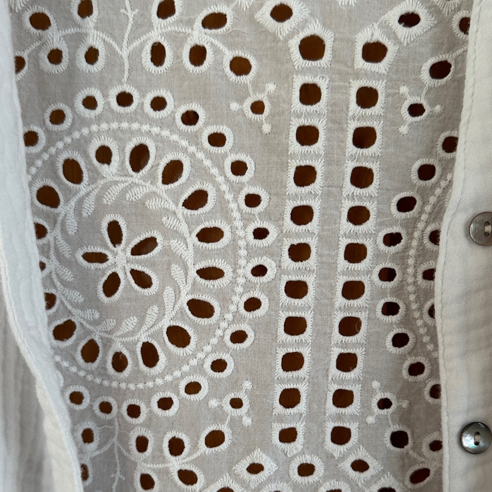 Charlie B Eyelet Button-Up Top - Picture 4 of 10